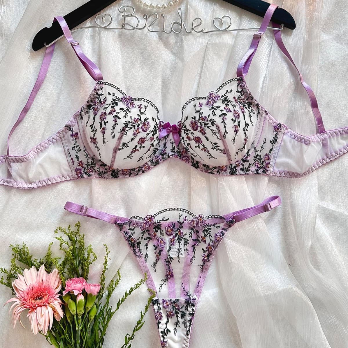 Elegant Embroidered Tulle Lingerie Set High-end Quality Sexy Seductive Floral Design Transparent Mesh Fabric For Women