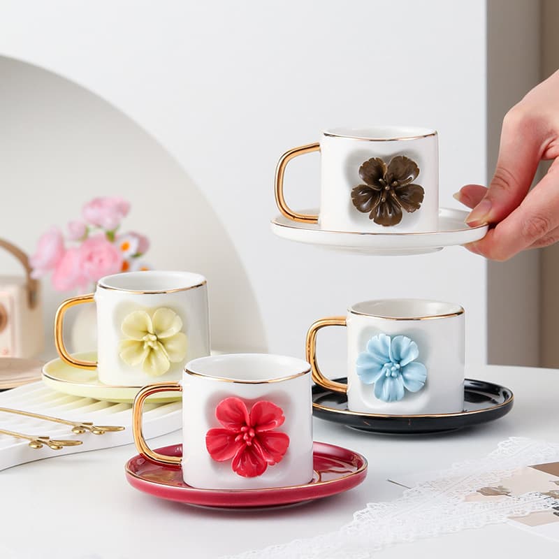 Creative Ceramic Hand-Pinched Sakura Coffee Cup and Saucer Set, Gold-Rimmed Home Coffee Cup, Espresso Cup and Saucer, Black Tea Coffee Cup