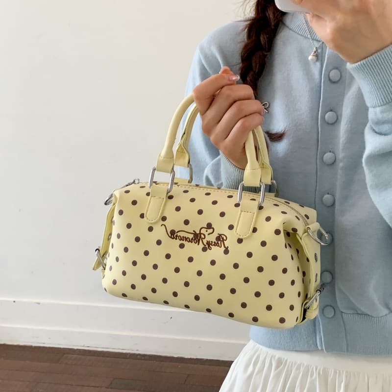 High-end textured tote bag for women commuting large capacity armpit bag 2026 new niche design single shoulder crossbody bag