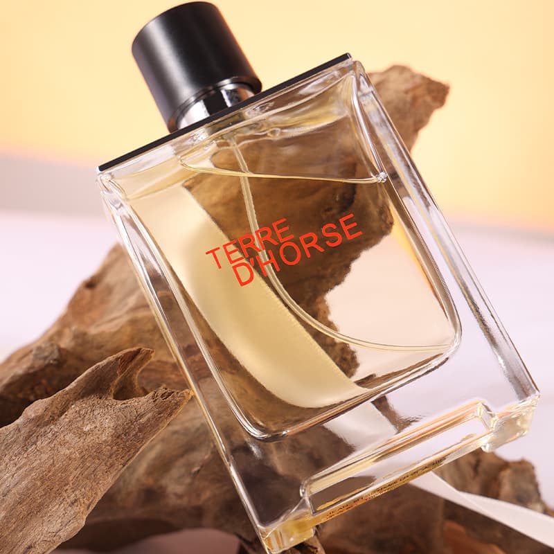 Xiaocheng Yixiang New Earth Men's Perfume Woody Scent Long-Lasting Cross-Border Bestseller Vietnam Perfume Wholesale
