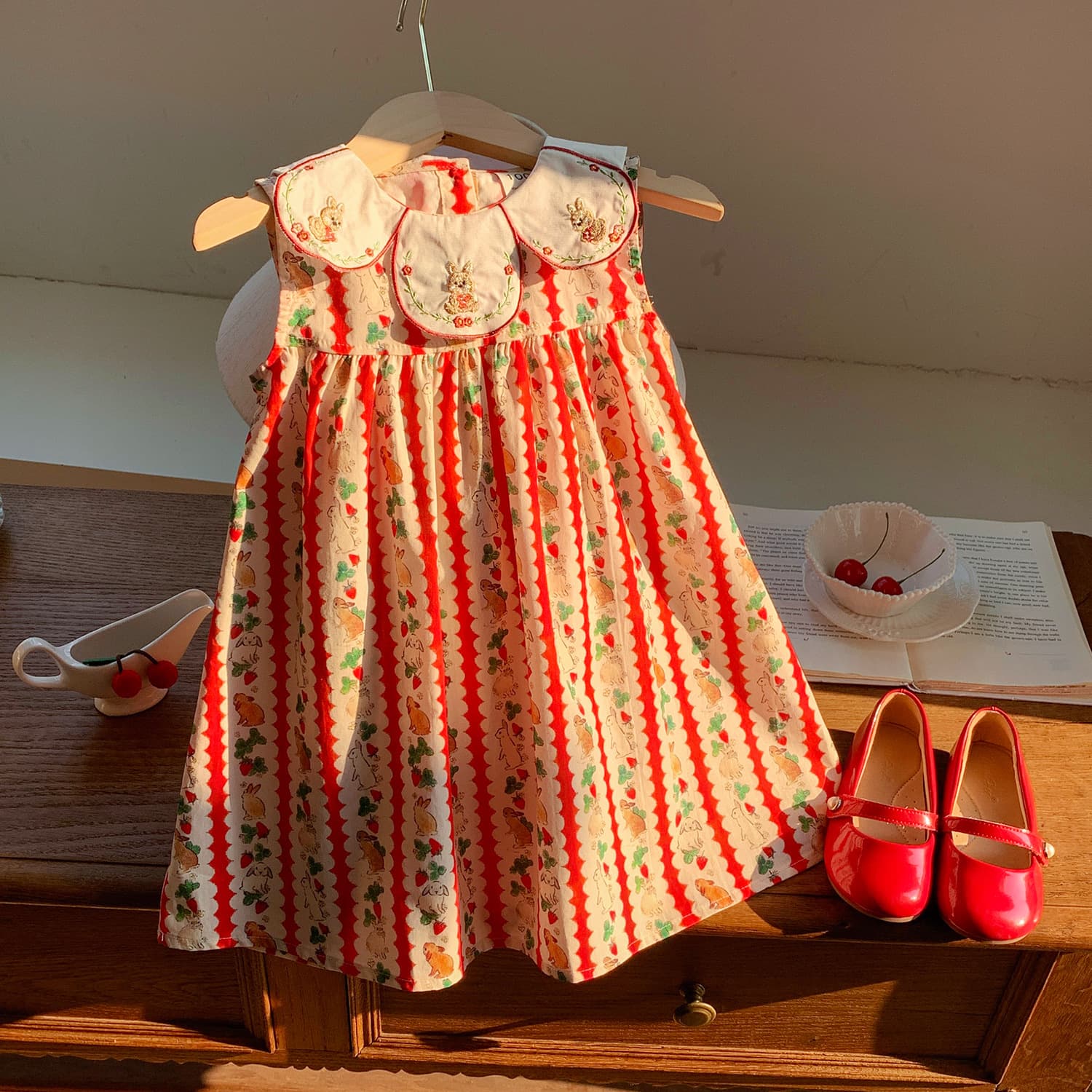 Flower Collar Rabbit Embroidered Girls Dress 2025 Summer Cartoon Print Sweet and Cute Baby Sleeveless Skirt