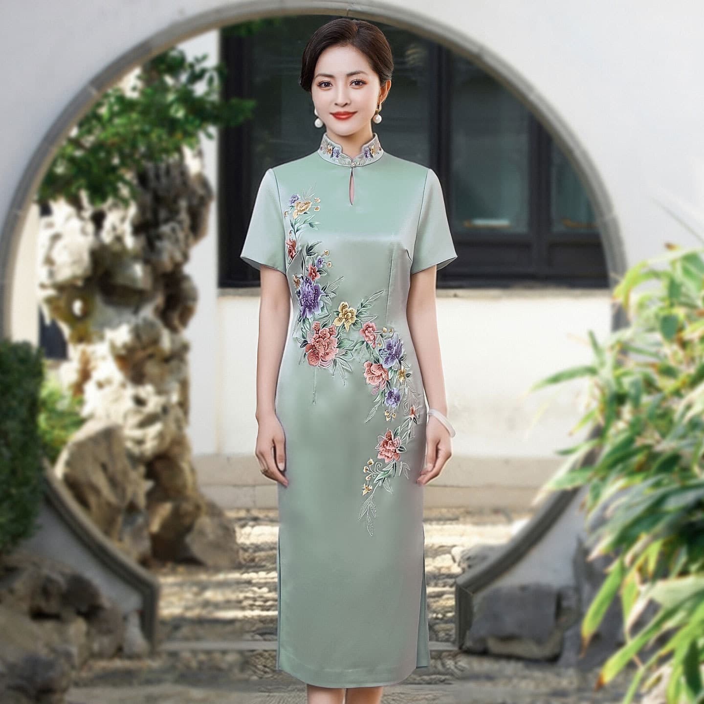 New Chinese-Style Modified Banquet Cheongsam Dress Summer New High-End Embroidered Mother of the Bride Acetate Toast Dress