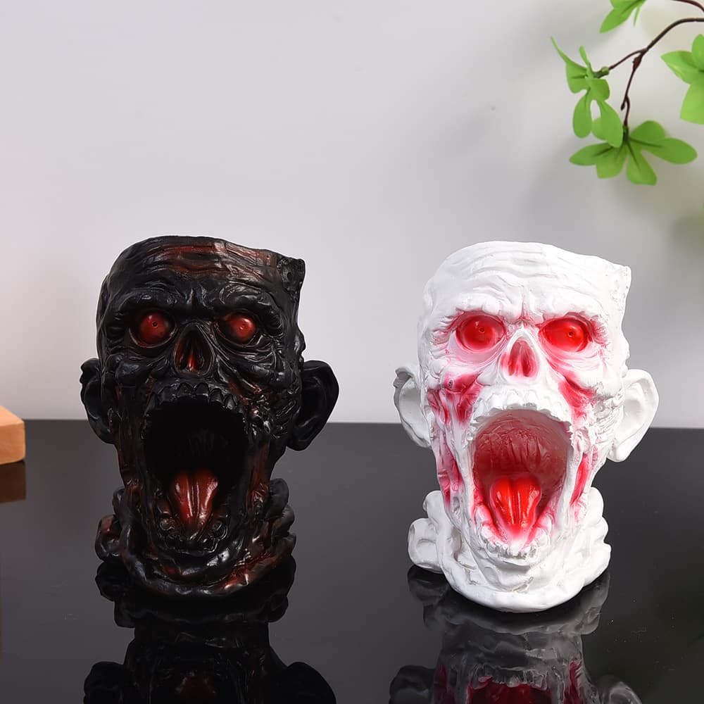 Makeup brush holder Gothic style decorative desktop resin craft creative hot selling skull personalized pen holder for home use