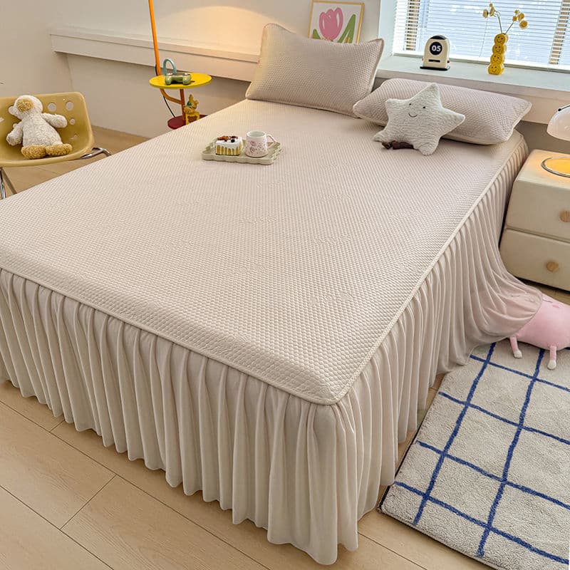 Summer ice silk cool bean bed skirt mat three-piece set with lace trim machine washable single bed sheet