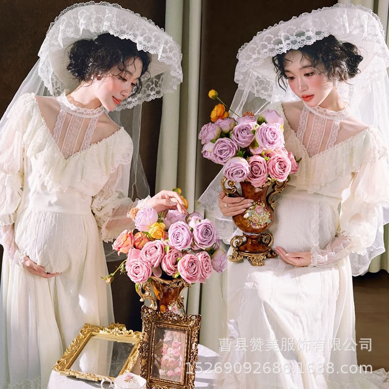 Vintage French Oil Painting Style Light Wedding Dress for Maternity Photoshoot, Elegant Maternity Dress for Indoor Home Photography