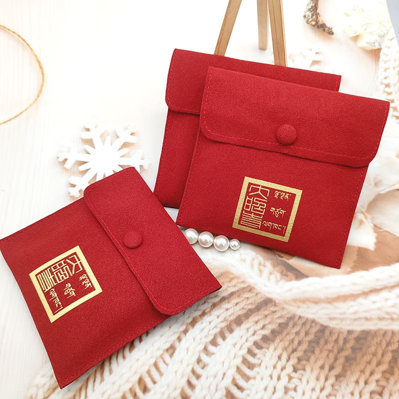 Wholesale ethnic-style velvet jewelry bags, red cultural creative gift bags, jewelry and sundries portable bags, logo printing available.