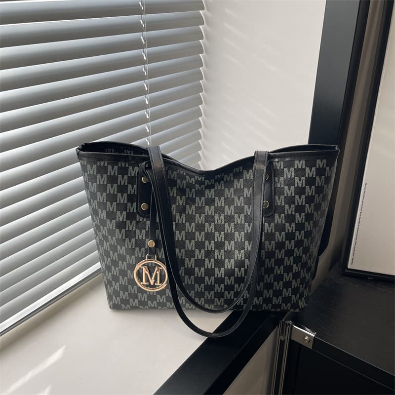 Cross-Border Tote Bag Large Bag for Women 2025 New Spring and Summer Trendy Fashion Versatile Shoulder Bag for Women Large Capacity Handbag