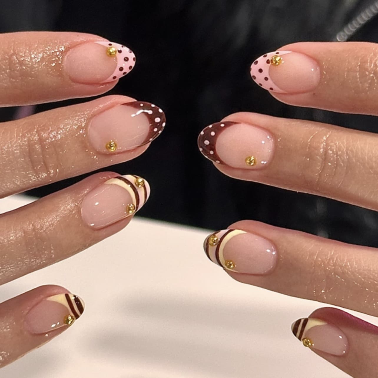 Overseas Trade Short Round Press-On Nails Polka Dot French False Nails Wearable Nail Tips Wholesale