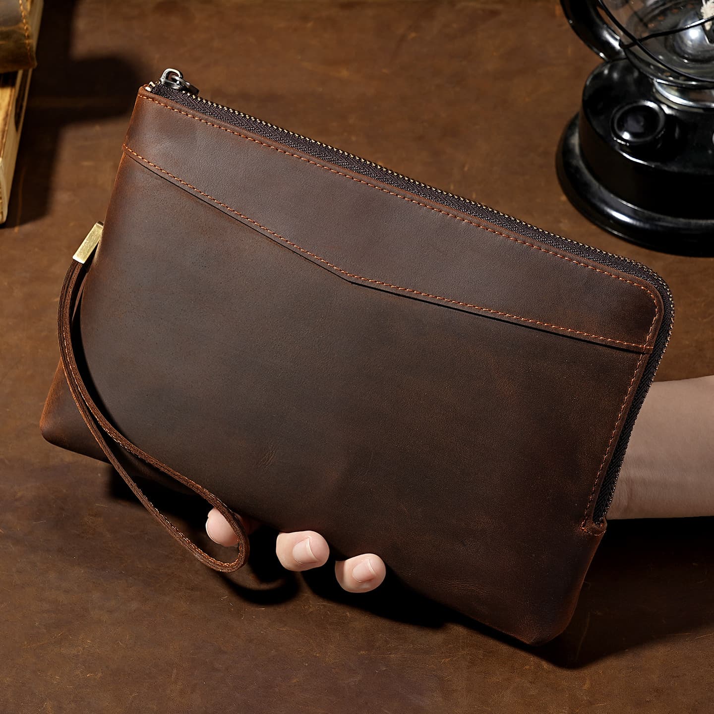 European and American Amazon crazy horse leather men's and women's handbags credit card cash mobile phone tablet integrated large-capacity handbag