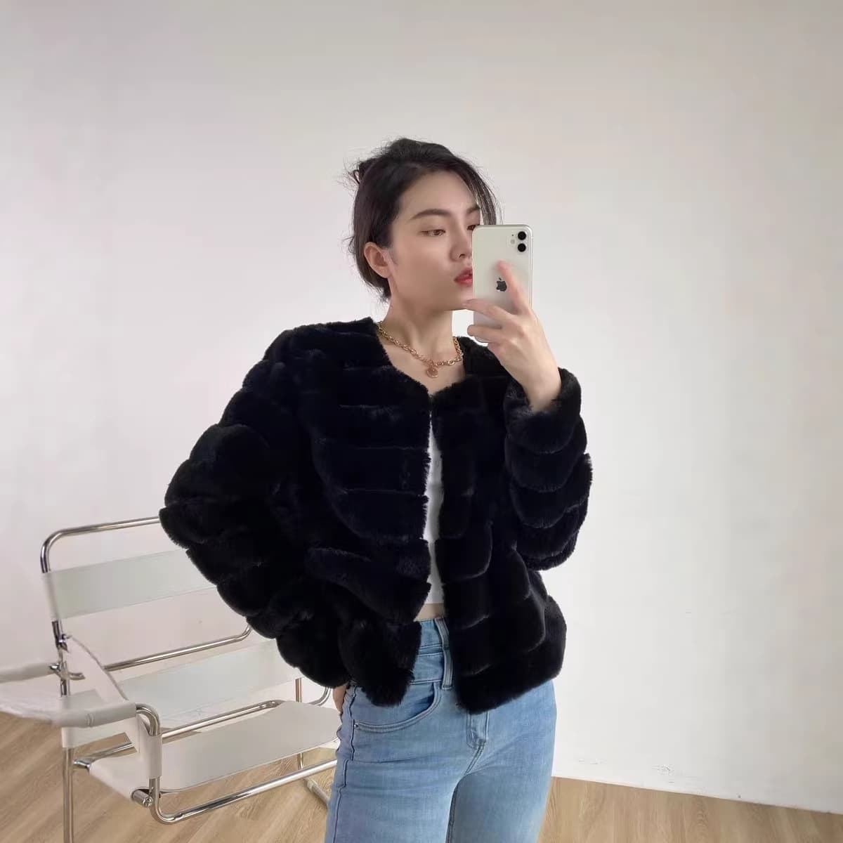 2026 New Fashionable Short Fur Coat for Petite Women, Luxurious Rabbit Velvet Style