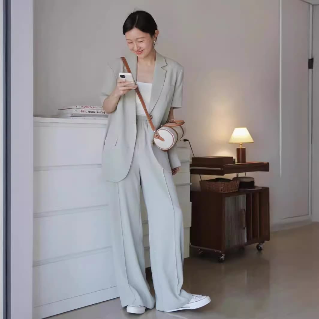 2683 Large size women's short-sleeved suit suit fat mm temperament goddess style professional commuting two-piece summer thin style