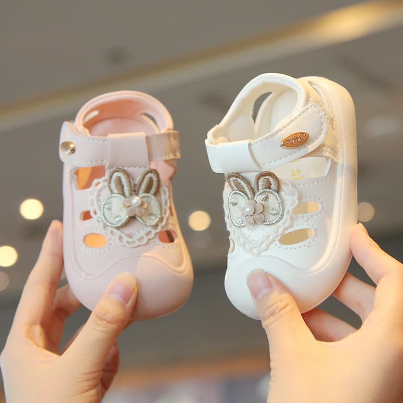Baby Girl Walking Shoes Soft Sole Sandals Spring Summer Cute Clog Shoes Princess Style Non-slip Toddler Shoes Wholesale Price