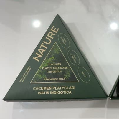 Factory-made SevenGreen Soap (English version, same as the one made with cypress leaves) and Xinjiang Usman grass.
