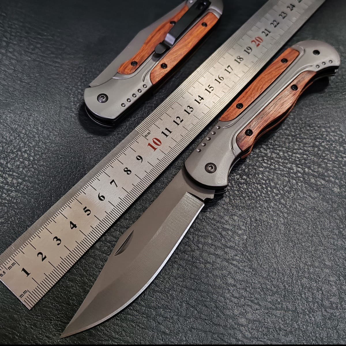 Outdoor Folding Knife Wilderness High Hardness Folding Knife Camping Tactical Self-Defense Tool Stainless Steel Knife