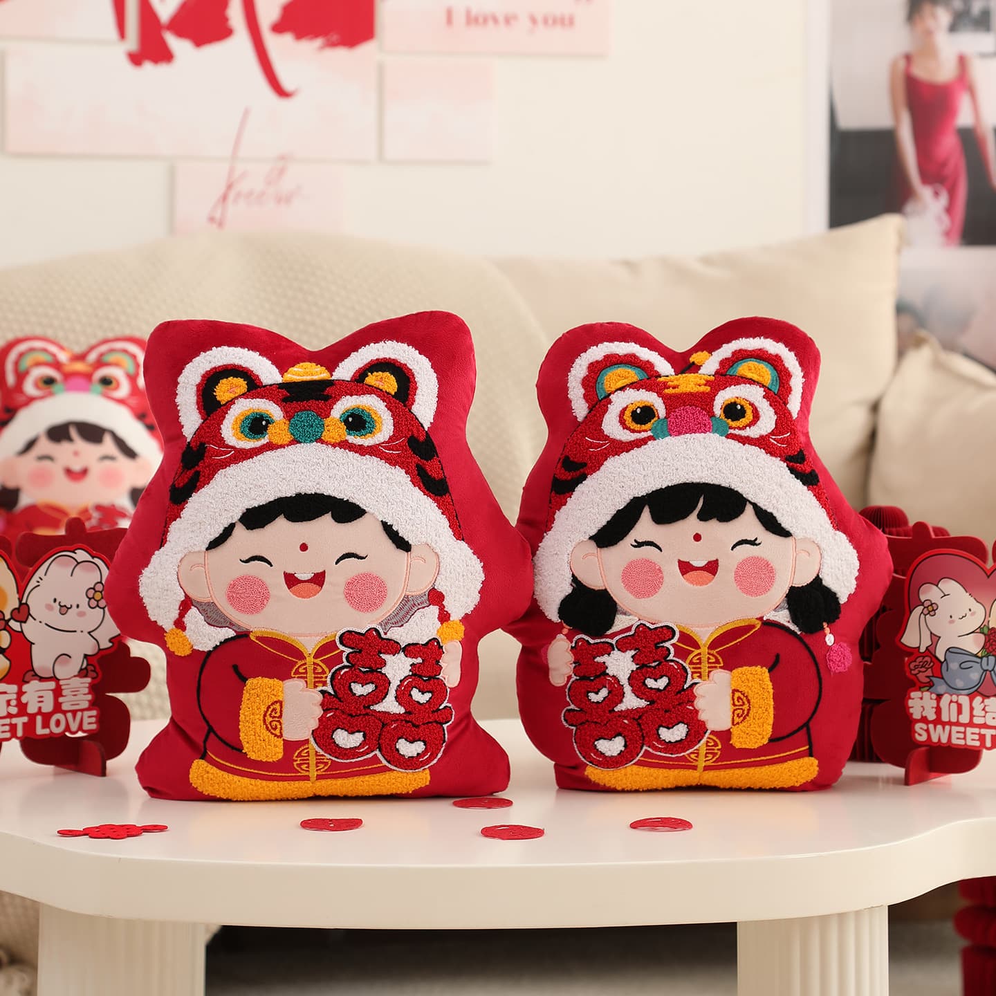 Pair of Double Happiness Throw Pillows, New Style Bed Pressing Dolls, High-End Gifts for Newlyweds and Brides, Wedding Plush Toys
