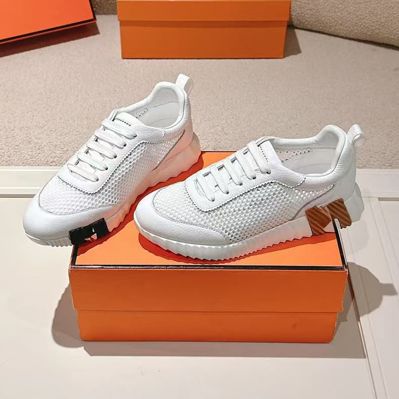 New 26 Breathable Mesh Dad Shoes Women Versatile Casual Sports Shoes Lightweight Comfortable Flat Shoes Fashion Trendy Shoes