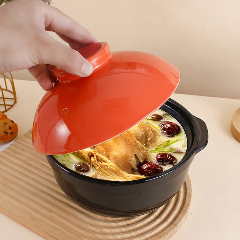 Clay pot for home use, high temperature resistance, large capacity, suitable for making soup, kitchenware, ceramic clay pot, gift for banks and insurance companies.