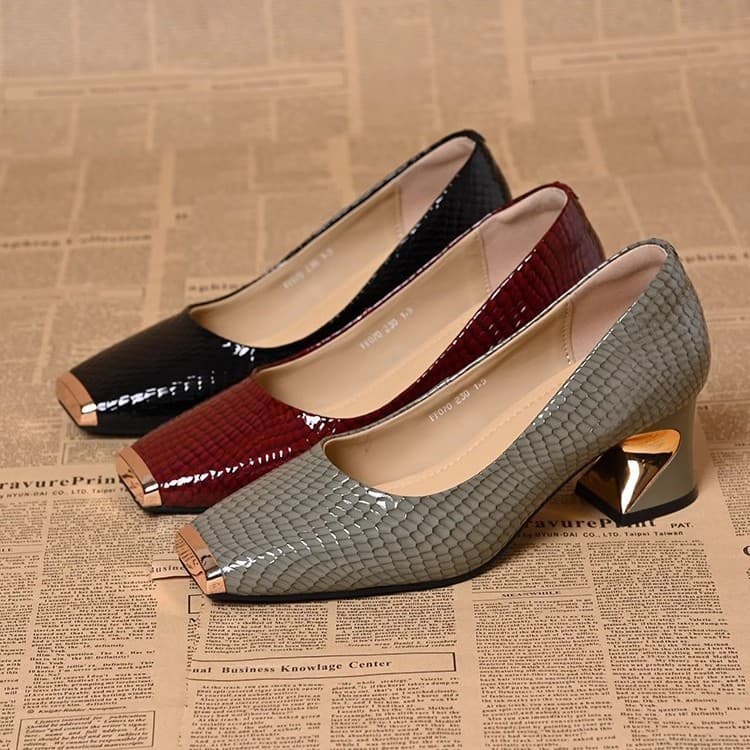 Snake Pattern Metal Toe Shallow Single Shoes for Women, Spring and Autumn French Style Chunky Heel Versatile Comfortable Mid-Heel Leather Shoes, Gray