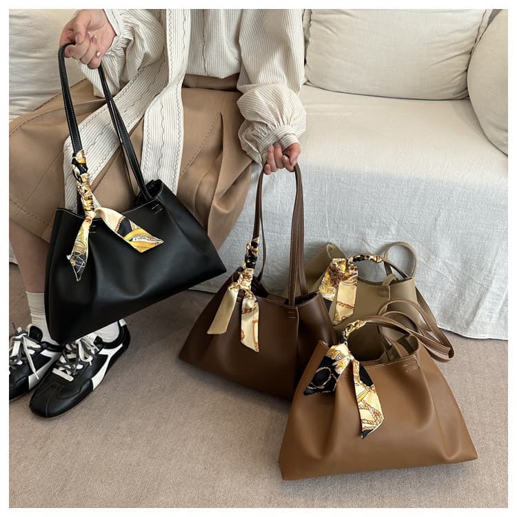 Tote Bag 2026 New Large Capacity Women's Bag Simple Commuter Shoulder Bag European and American Scarf Tote Bag