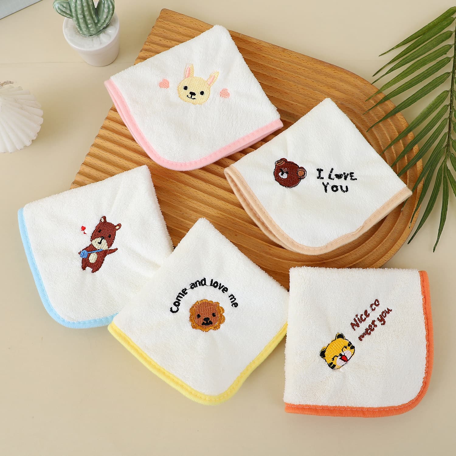 Cartoon infant towel small square towel soft newborn baby face wash children's handkerchief kindergarten wipe face wipe towel