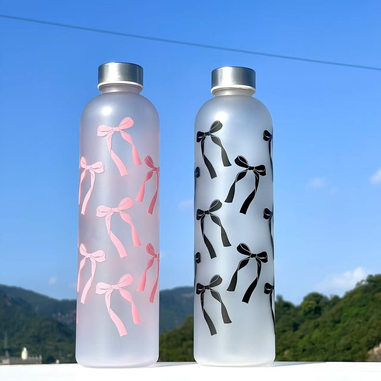 2025 New Cross-Border 1000ML Plastic Cup, Fresh and Cute for Female Students, Frosted Bow and Flower Pattern Water Bottle