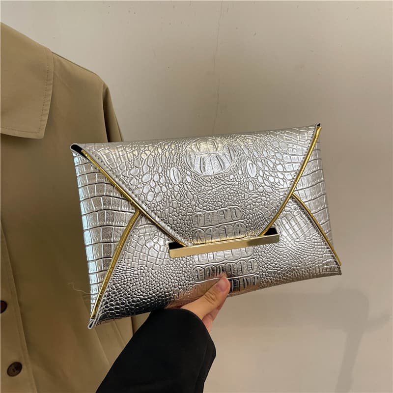 Fashionable, simple, personalized, beautiful and foreign-style, Korean style trendy small square bag 2024 summer new trend bag women's clutch bag