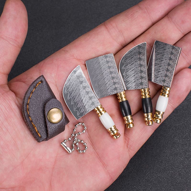 Mini knife, EDC portable laser-etched keychain knife, sharp gift knife, unpacking knife