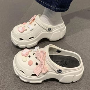 Trendy Hole Slippers for Women, Summer Korean Thick Sole Heightening Indoor Anti-Slip Fashionable Cute Beach Sandals