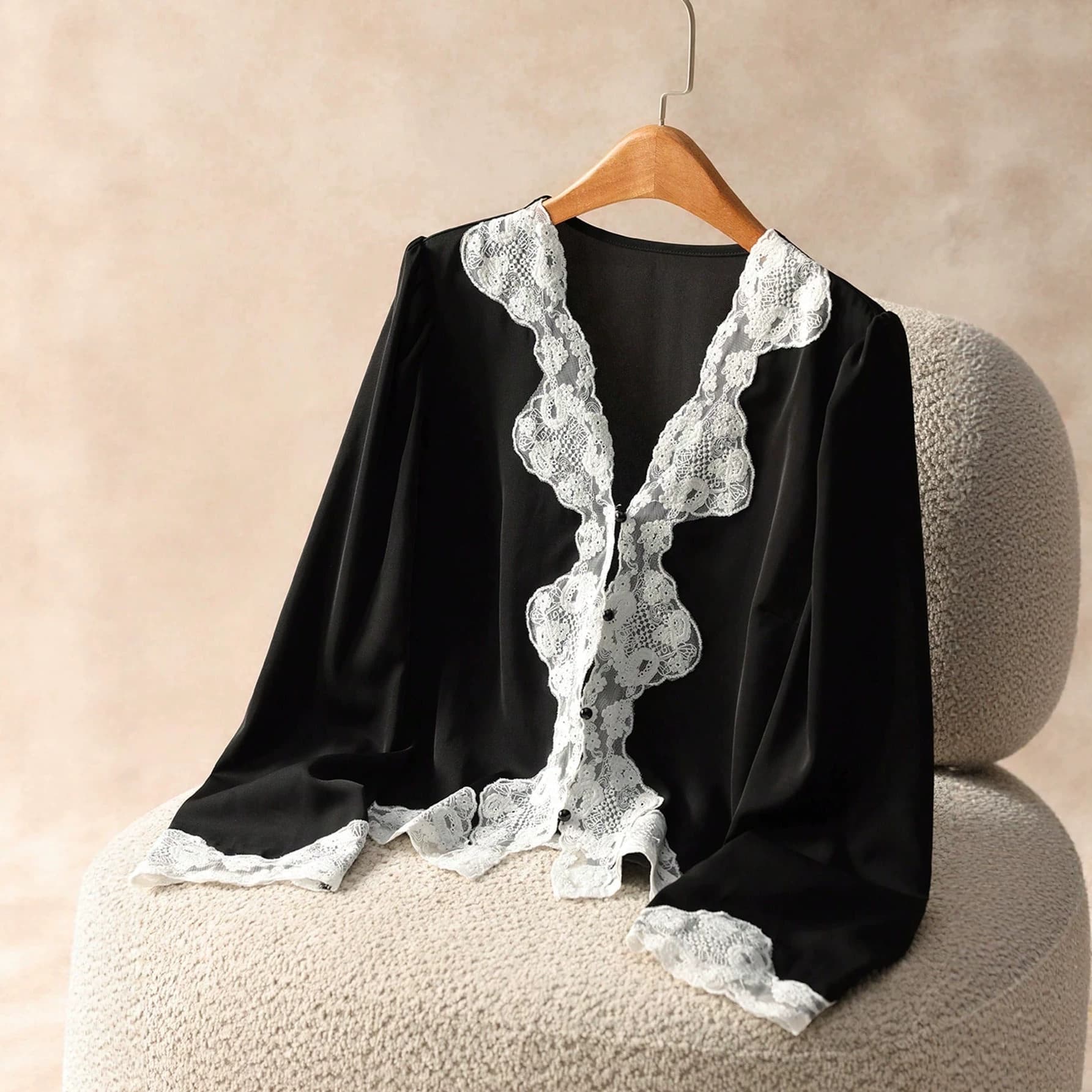 2026 New Plus Size Women's Fashion Elegant Lace Trim Sleeve and Placket Button Shirt for Europe and America