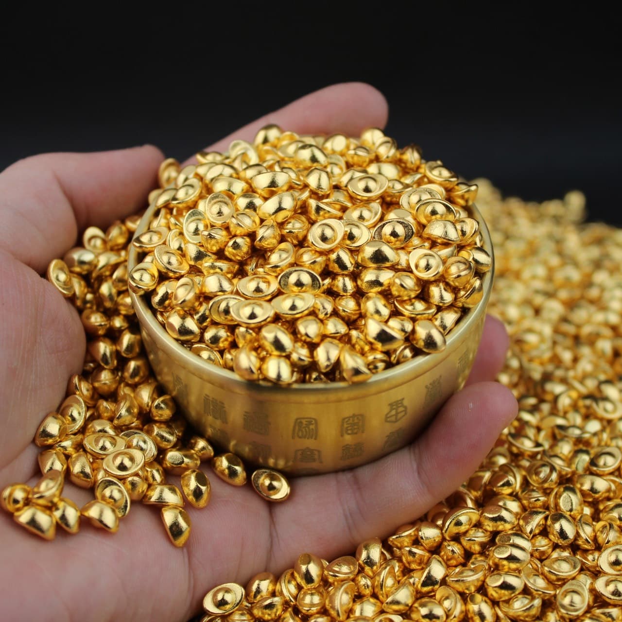 Sand gold small ingot solid simulation mini alloy shiny small ingot small ornament Chinese gift sand gold ingot