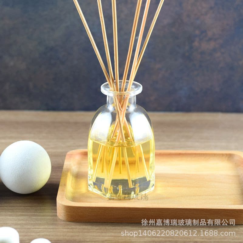 Fire-free rattan aromatherapy bottle transparent household bathroom deodorant bottle 150ml octagonal aroma glass bottle empty bottle