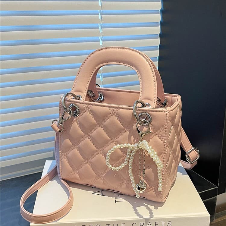 Handbag Versatile Lightweight Luxury Bag Spring New Classic Embroidered Diamond Quilted Shoulder Crossbody Bag Lady Dior Style