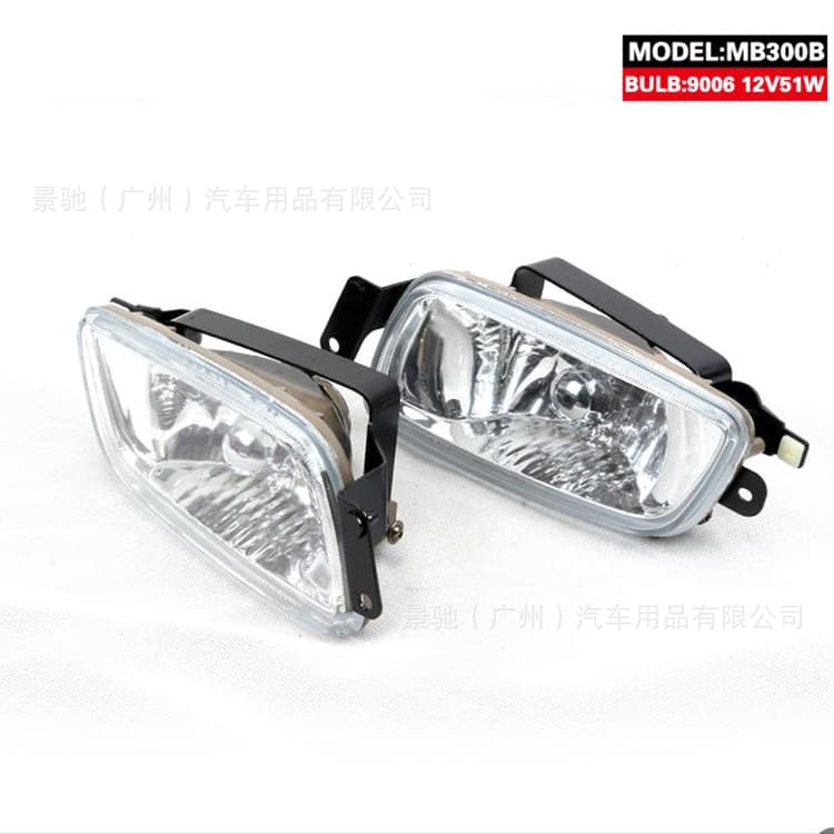Suitable for Mitsubishi 00-03 Old Pajero Front Fog Light Assembly Modified Front Bumper Light Daytime Running Light Bumper Light