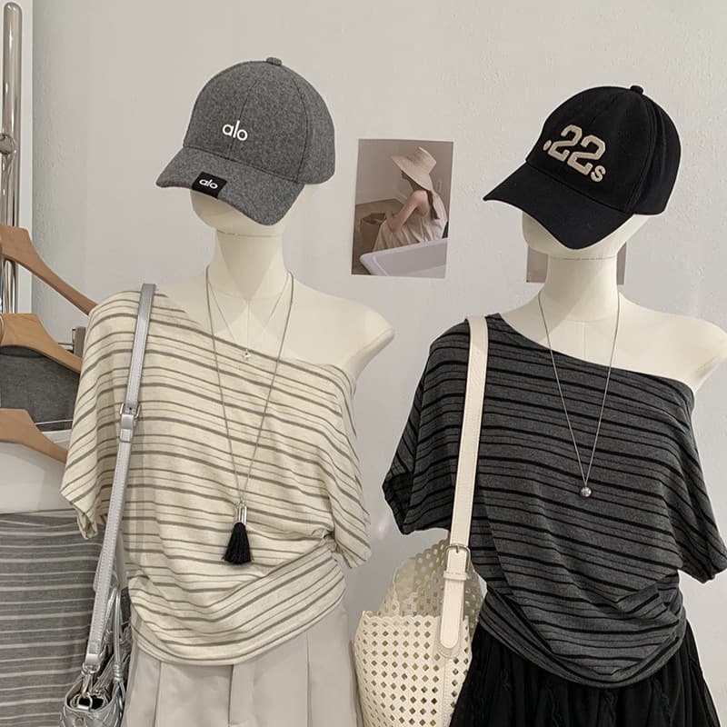 Oumalai Off-Shoulder Contrast Stripe Batwing Sleeve Waist-Tightening Slim T-Shirt Summer Korean Style Short Sleeve Top 7236