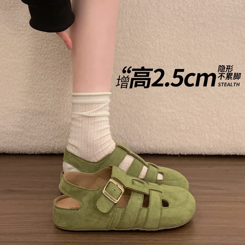 Women's 2026 Summer New Style Hollow Breathable Closed-Toe Roman Sandals Beach Clogs with a Stepping-On-Clouds Feel