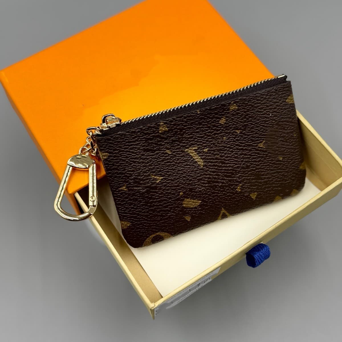 Lujia's new genuine leather coin purse card holder pendant light luxury foreign trade model big-name keychain Lujia letter coin purse