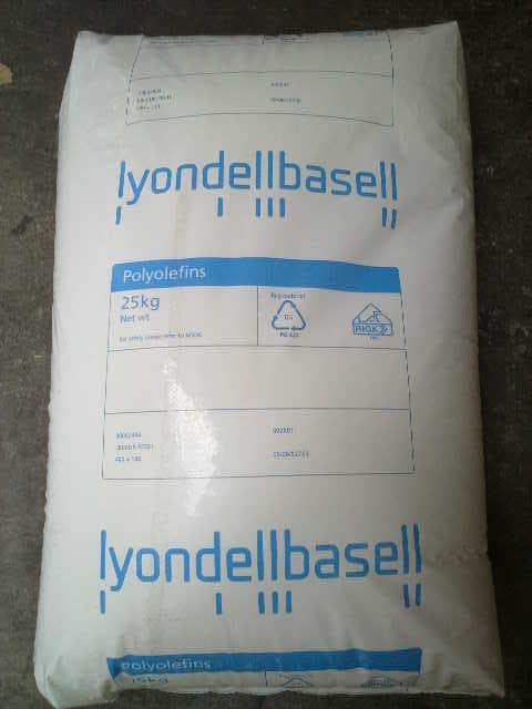 PB (Polybutene) Plastic Raw Material Basel 4235-1 Extrusion Pipe Material, Weldable, Ivory Color