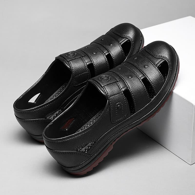 2024 E-commerce Hot Selling Plastic Clog Sandals for Men Summer Non-slip Casual Dad Sandals Factory Wholesale