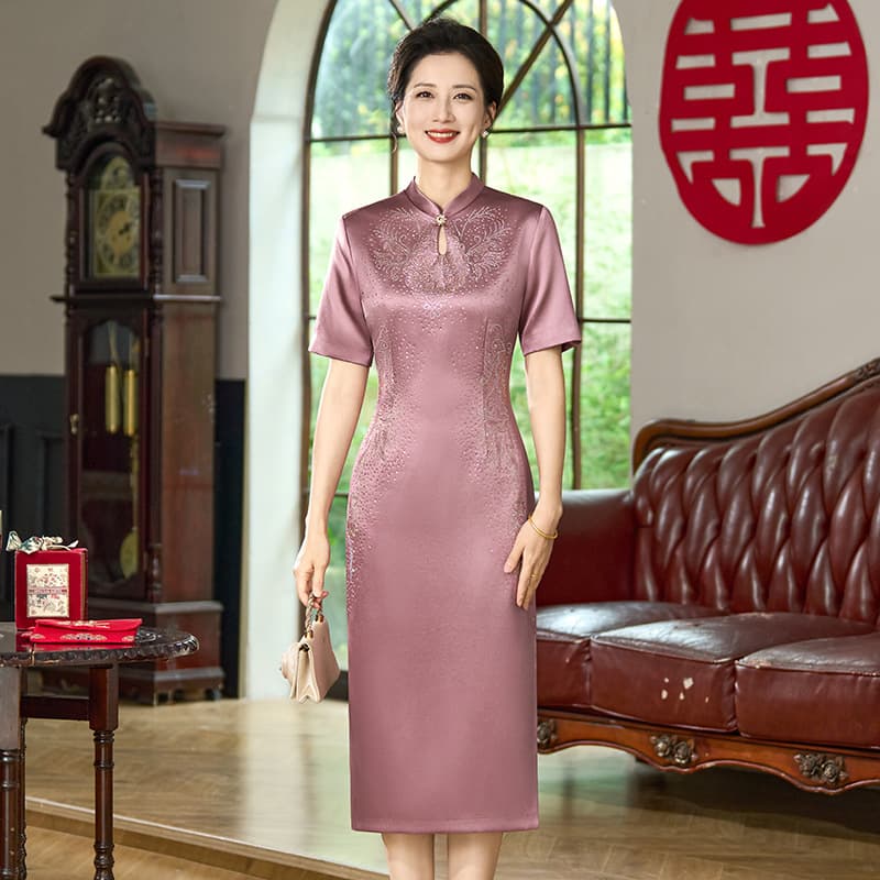 Spring and Summer Elegant Wedding Banquet Dresses for Mothers, Stylish and Suitable for Everyday Wear, Chic Qipao Dresses for Mother-In-Law