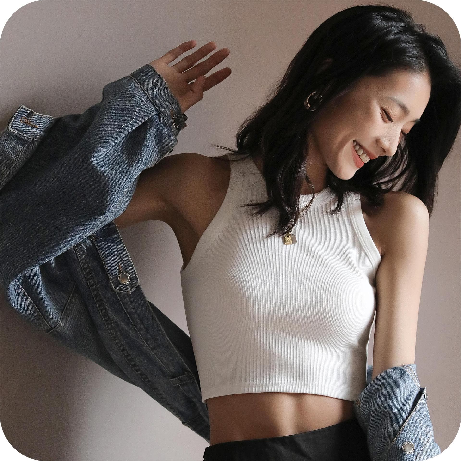 Trendy Short Black Ribbed Camisole Tank Top for Women Summer Inner Layer Sleeveless Design Outerwear Top Fashion
