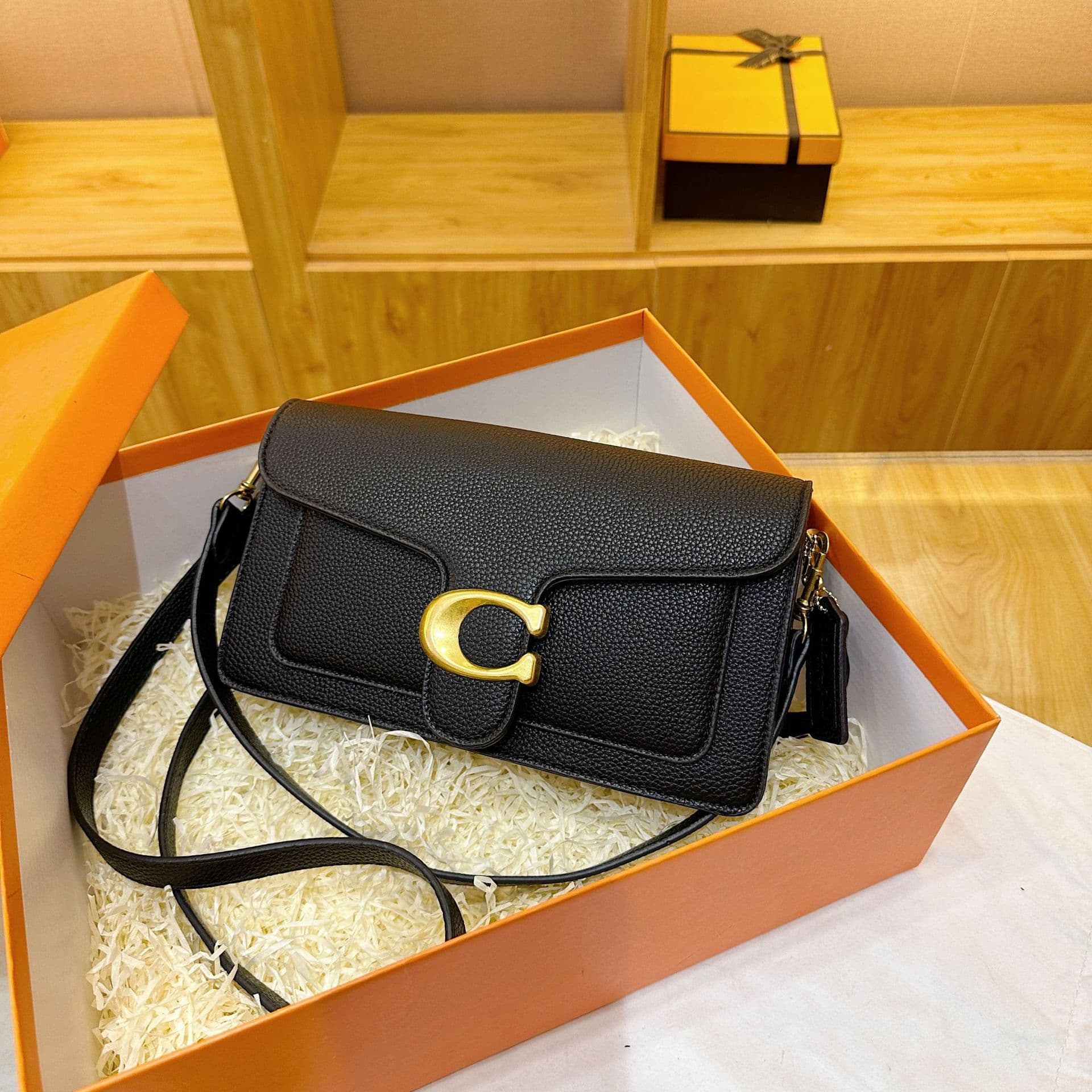 Hot-selling overseas Tabby26 pebbled leather shoulder bag, versatile crossbody bag for women