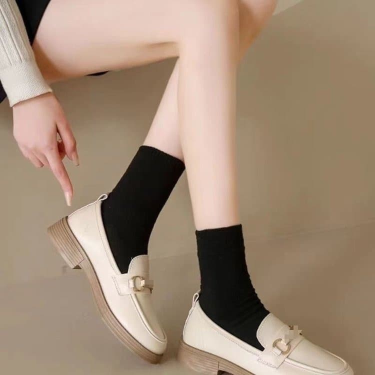 Soft Leather French Loafers for Women 2026 Spring New Slip-On Shallow Flat Shoes Commute Soft Sole Loafers