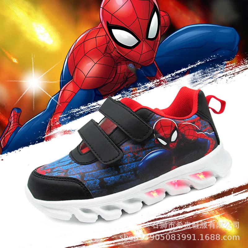 Foreign surplus children's flashing sports shoes, boys and girls autumn and winter style, cartoon new children's shoes, lightweight casual sports shoes