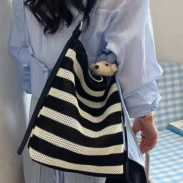 Canvas shoulder bag fashionable canvas bag new student large capacity commuter fly woven fabric black and white plaid tote bag wholesale