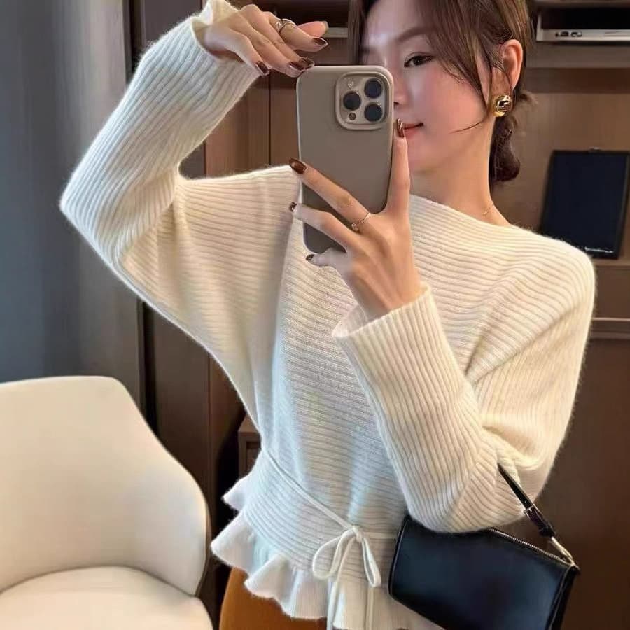 Korean Style 2025 Fall/Winter Ruffle Trim Pure Wool Sweater for Women, Slim Fit, Relaxed Design