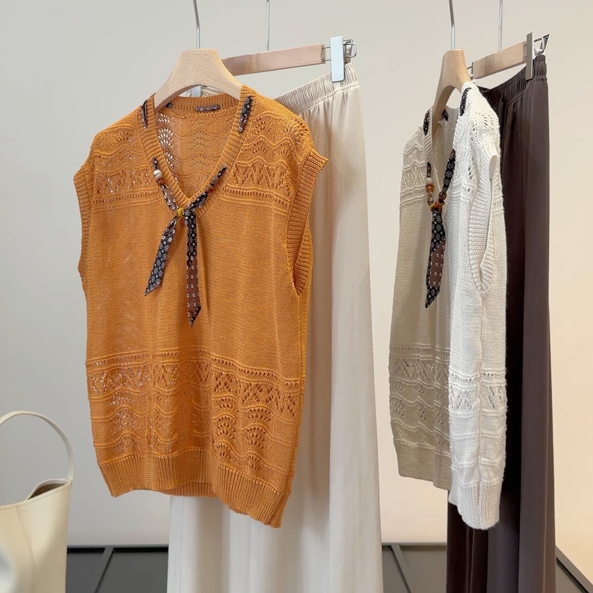 Women's Summer New Design Scarf Hollow V-Neck Sleeveless Knit Top, Casual, Elegant, Age-Defying, Stylish and Versatile
