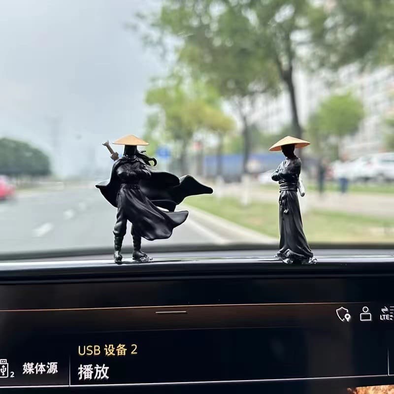 Miniature landscape pots for computer screens, desktops, offices, and cars, featuring ancient Chinese swordsmen designs, center consoles, and car terrariums.