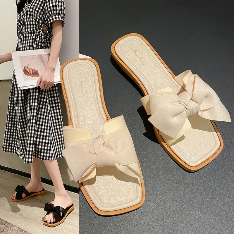 Chic Low-Heel Slippers Summer Ins Trending French Beach Sandals Versatile Bow Decor Outer Wear with Skirt Women's Shoes