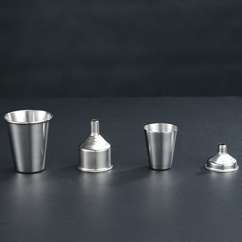 Stainless steel small wine cup, home outdoor portable liquor cup, flask, small funnel, water cup, funnel wholesale