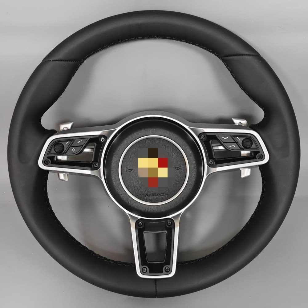 The rivet model is suitable for 911 Cayenne, 718 Panamera Cayman boxster, and the upgraded Porsche steering wheel is installed.